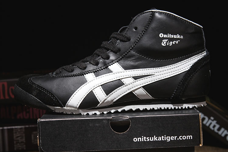 (Black/ White) Mexico Mid Runner Shoes - Click Image to Close
