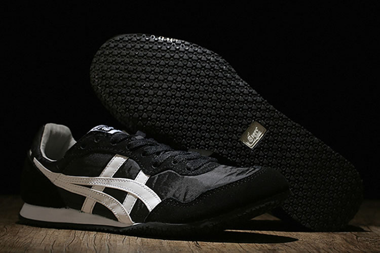 (Black/ White) New Onitsuka Tiger Ultimate 81 Shoes - Click Image to Close