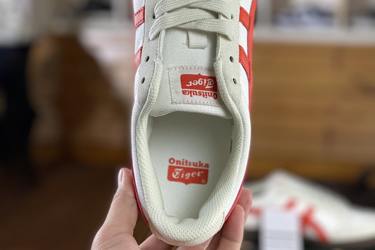 (Cream White/ Red) Advanti Shoes
