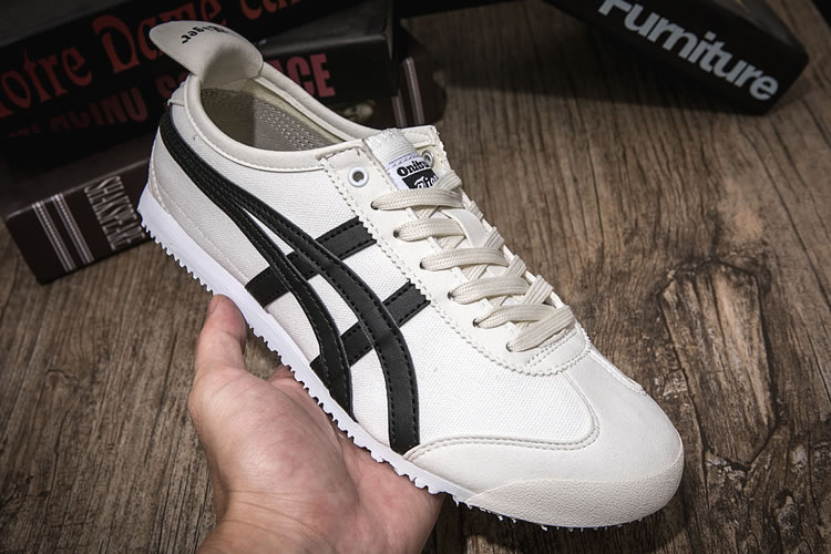 (White/ Black) Onitsuka Tiger Canvas Shoes : Onitsuka Tiger