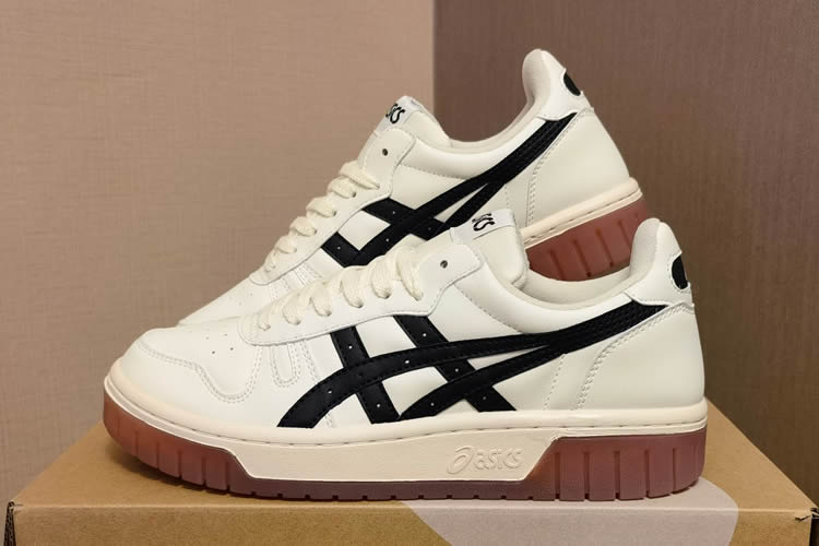 ASICS Court MZ (Beige/ Black) Shoes