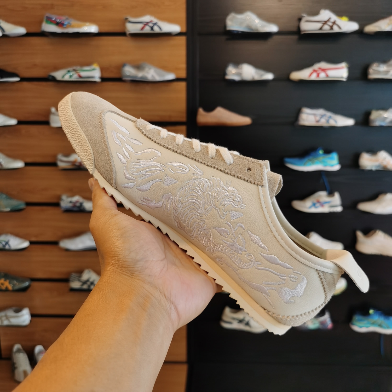 Mexico Deluxe Nippon Made Isetan Shinjuku Low-Top Unisex Shoes