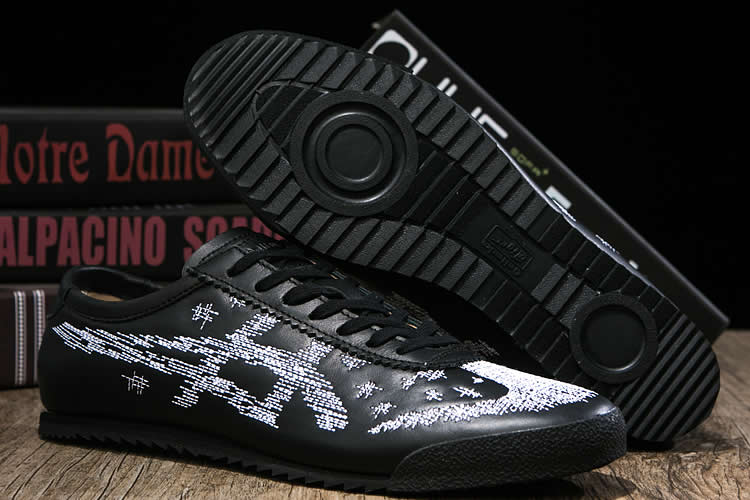 (Black/ White) Mexico 66 DELUXE D8D3L.9001 Shoes - Click Image to Close