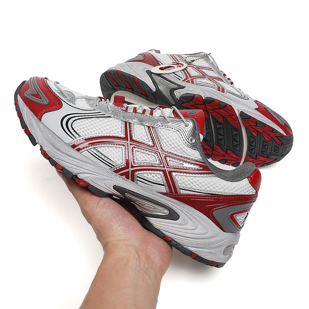 ASICS GEL KAHANA TR V4 (Cream/ Cranberry) Running Shoes