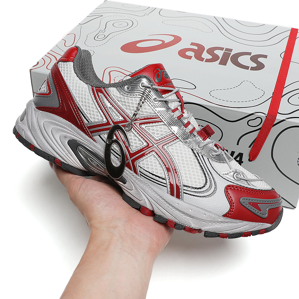 ASICS GEL KAHANA TR V4 (Cream/ Cranberry) Running Shoes