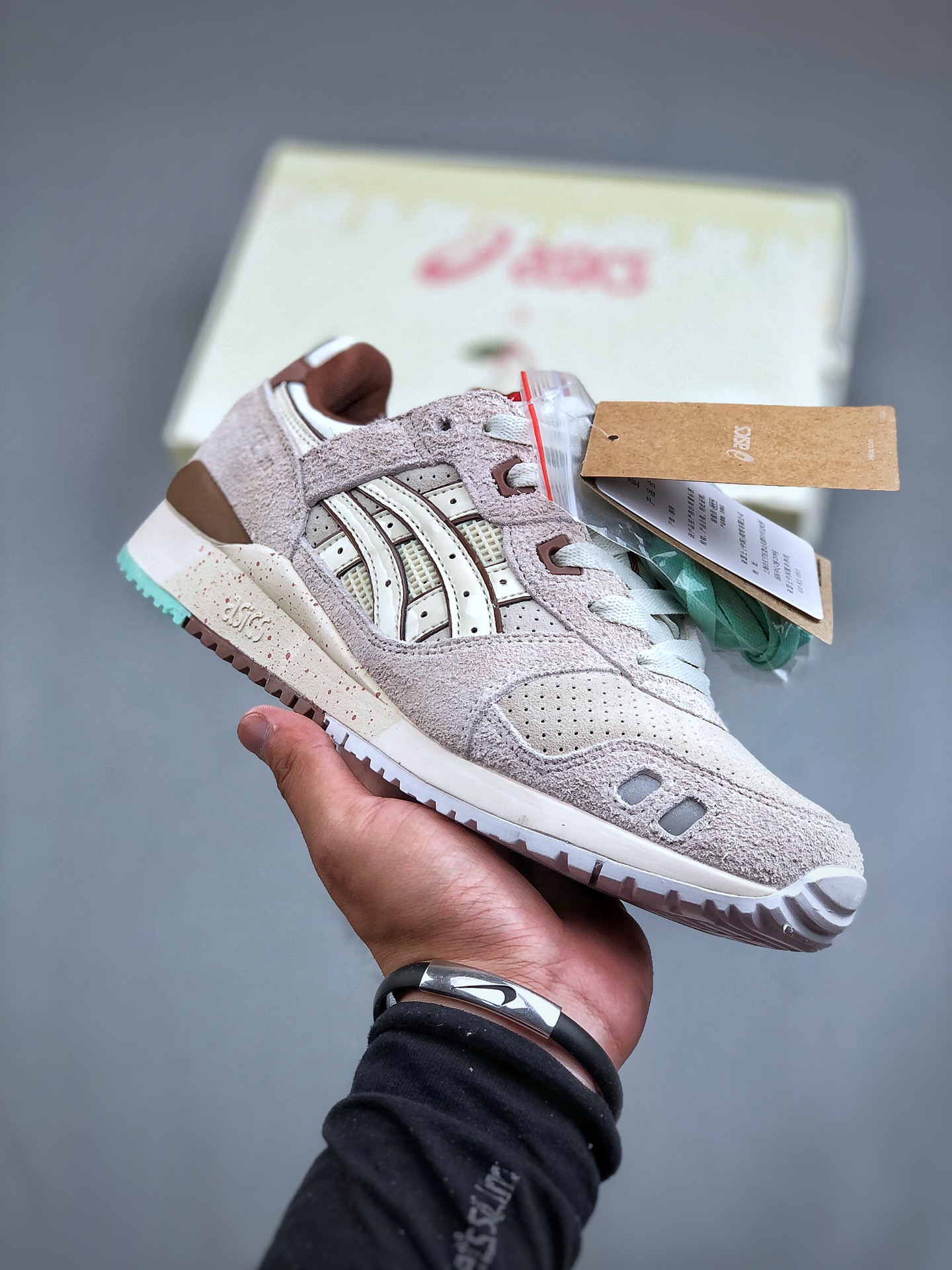 ASICS GEL LYTE III OG (Nice Cream) Running Shoes