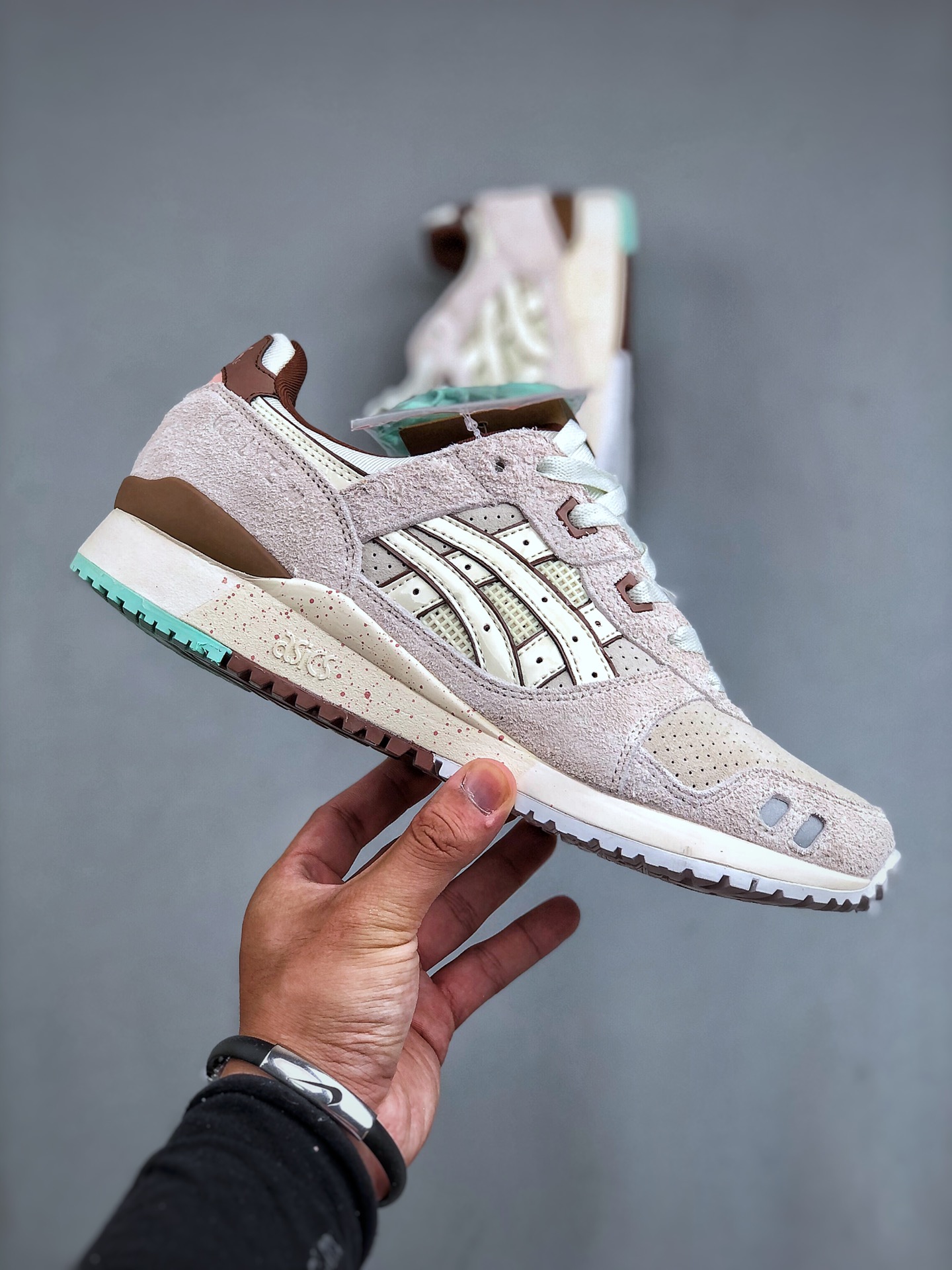 ASICS GEL LYTE III OG (Nice Cream) Running Shoes