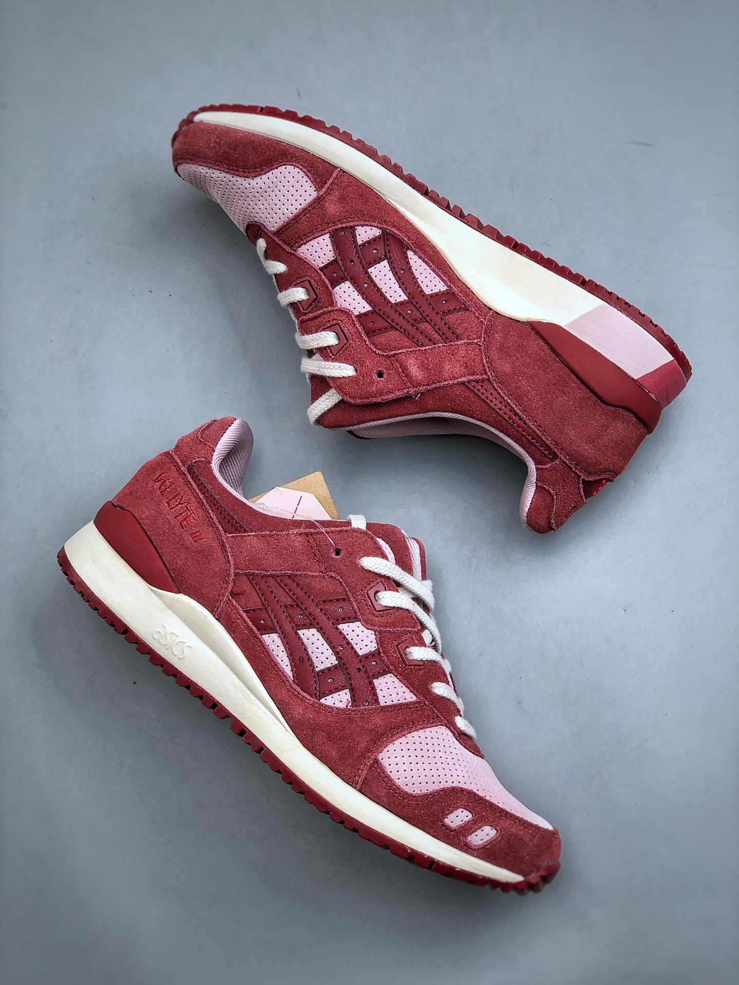ASICS GEL LYTE III OG (Watershed Rose/ Beet Red) Running Shoes