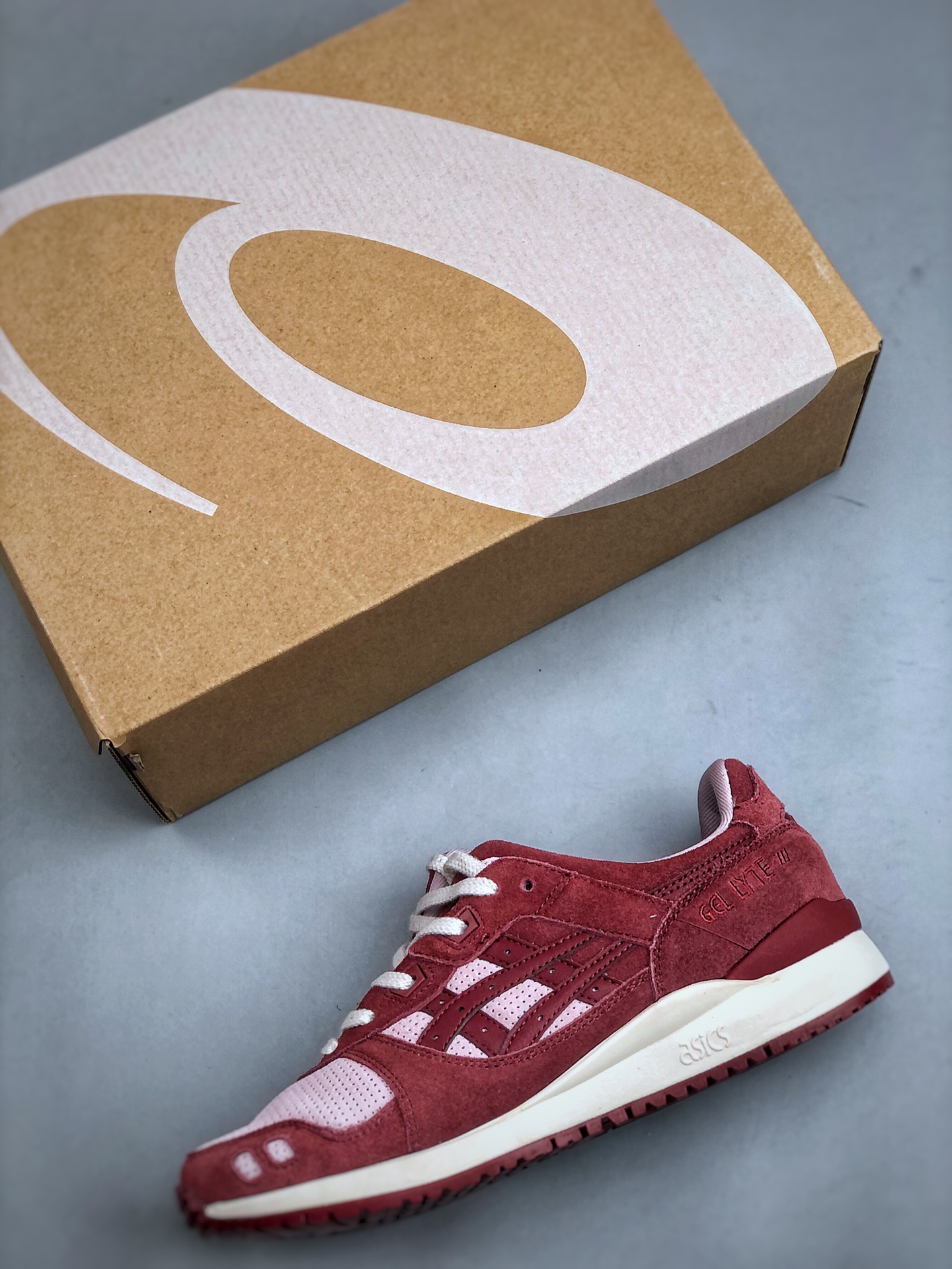 ASICS GEL LYTE III OG (Watershed Rose/ Beet Red) Running Shoes
