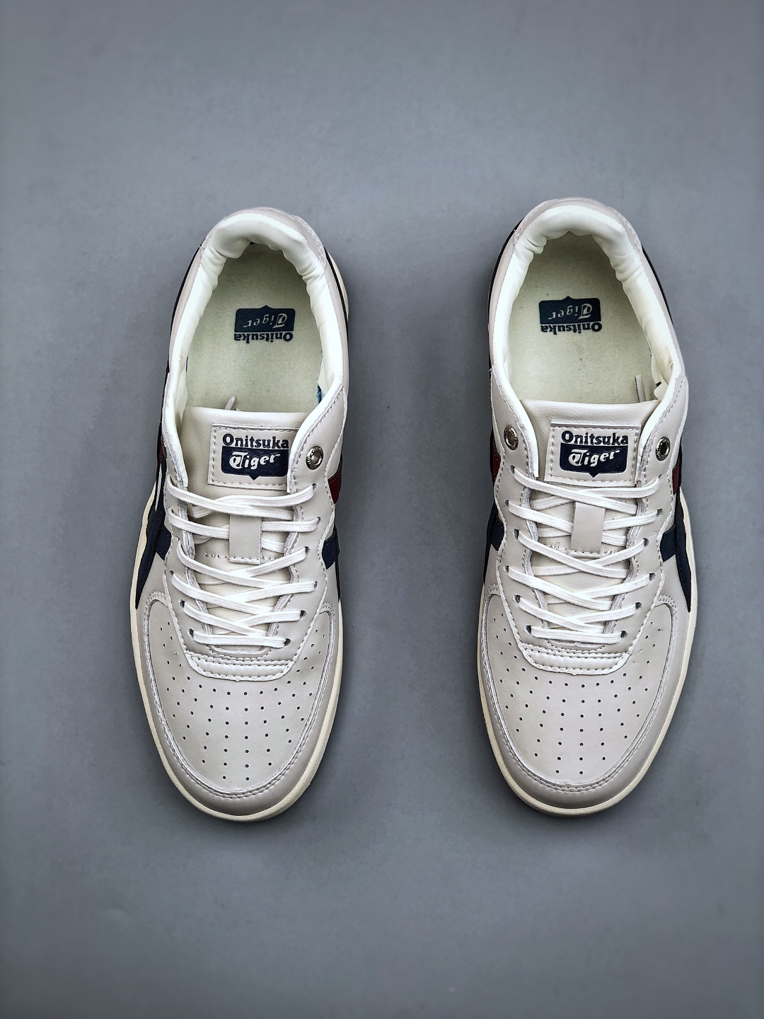 (Cream/ Peacoat/ Red) GSM SD Shoes