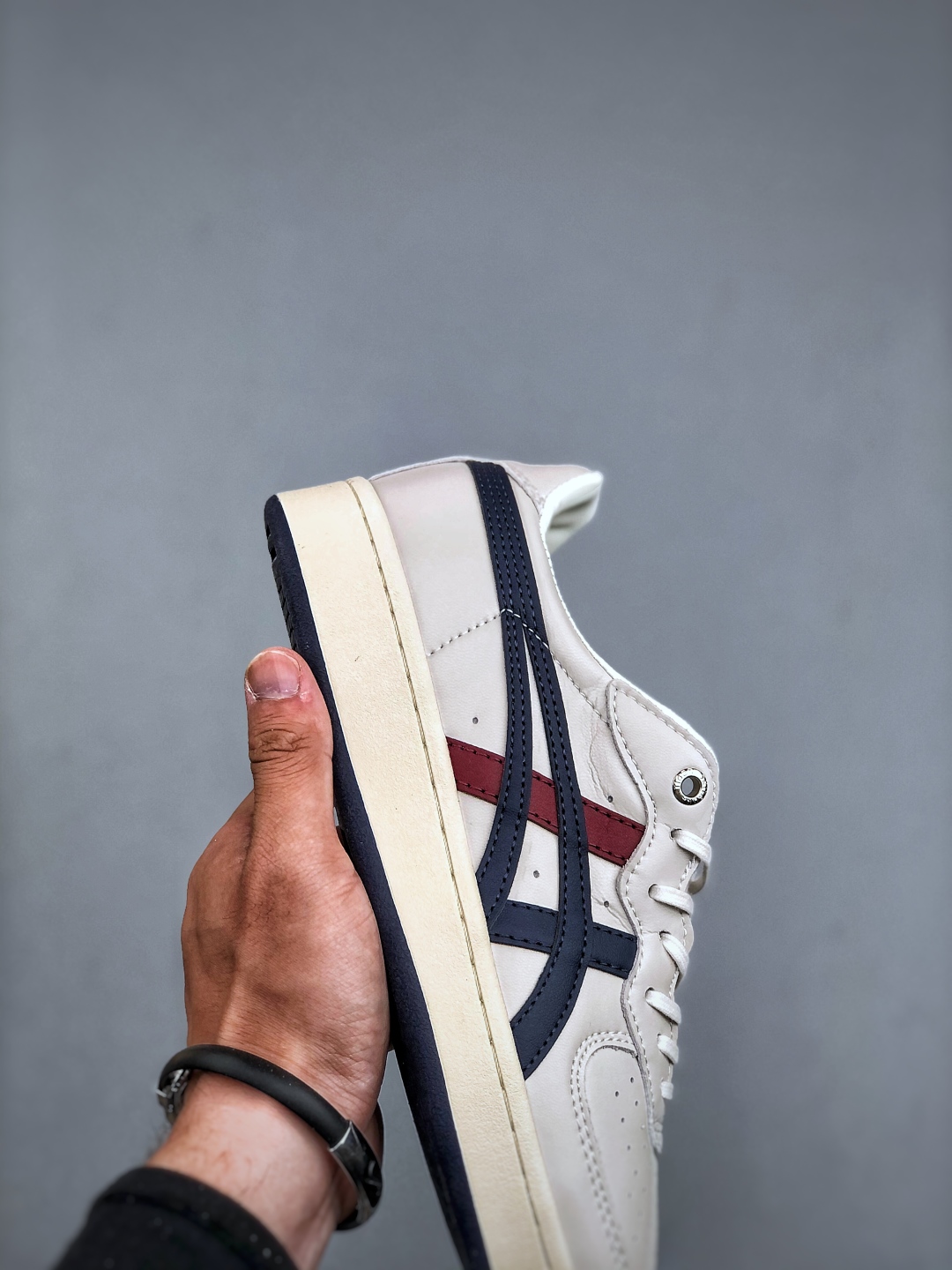 (Cream/ Peacoat/ Red) GSM SD Shoes