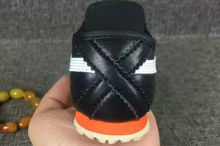 (Black/ White/ Orange) Mexico 66 BAJA PS Big Kid's Shoes - Click Image to Close