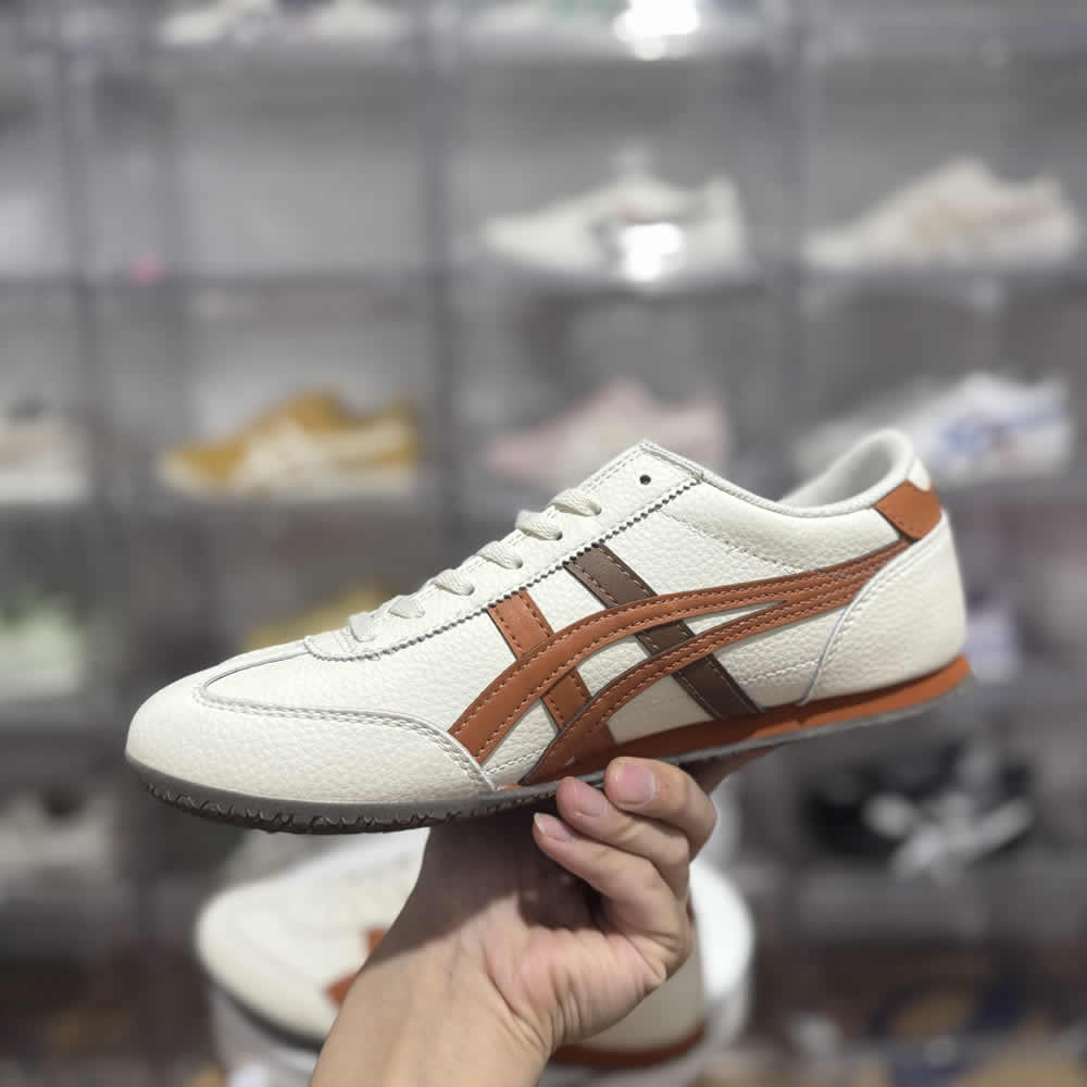 (Cream/ Rust Orange) Machu Racer Shoes