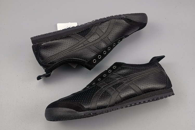 All Black MEXICO 66 SLIP ON Shoes