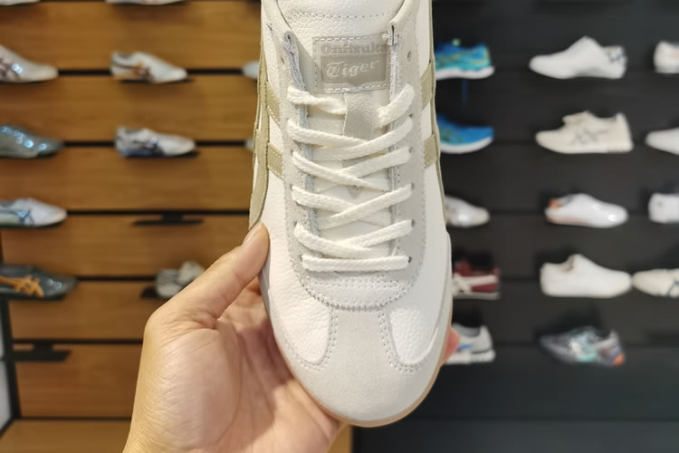Onitsuka Tiger (Milky/ khaki) Mexico 66 New Shoes