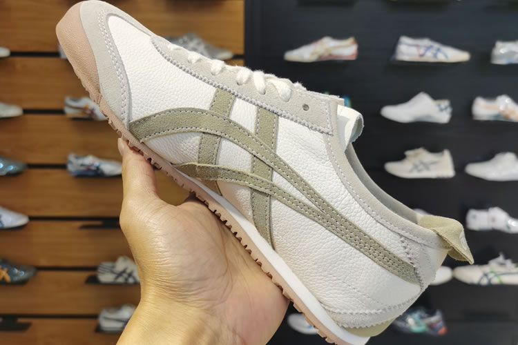 Onitsuka Tiger (Milky/ khaki) Mexico 66 New Shoes