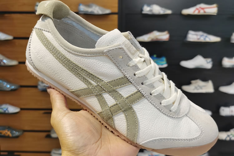 Onitsuka Tiger (Milky/ khaki) Mexico 66 New Shoes
