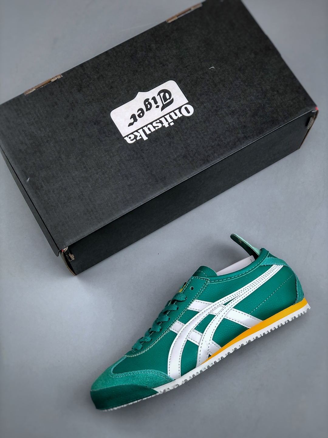 (Green/ White/ Yellow) Mexico 66 Shoes
