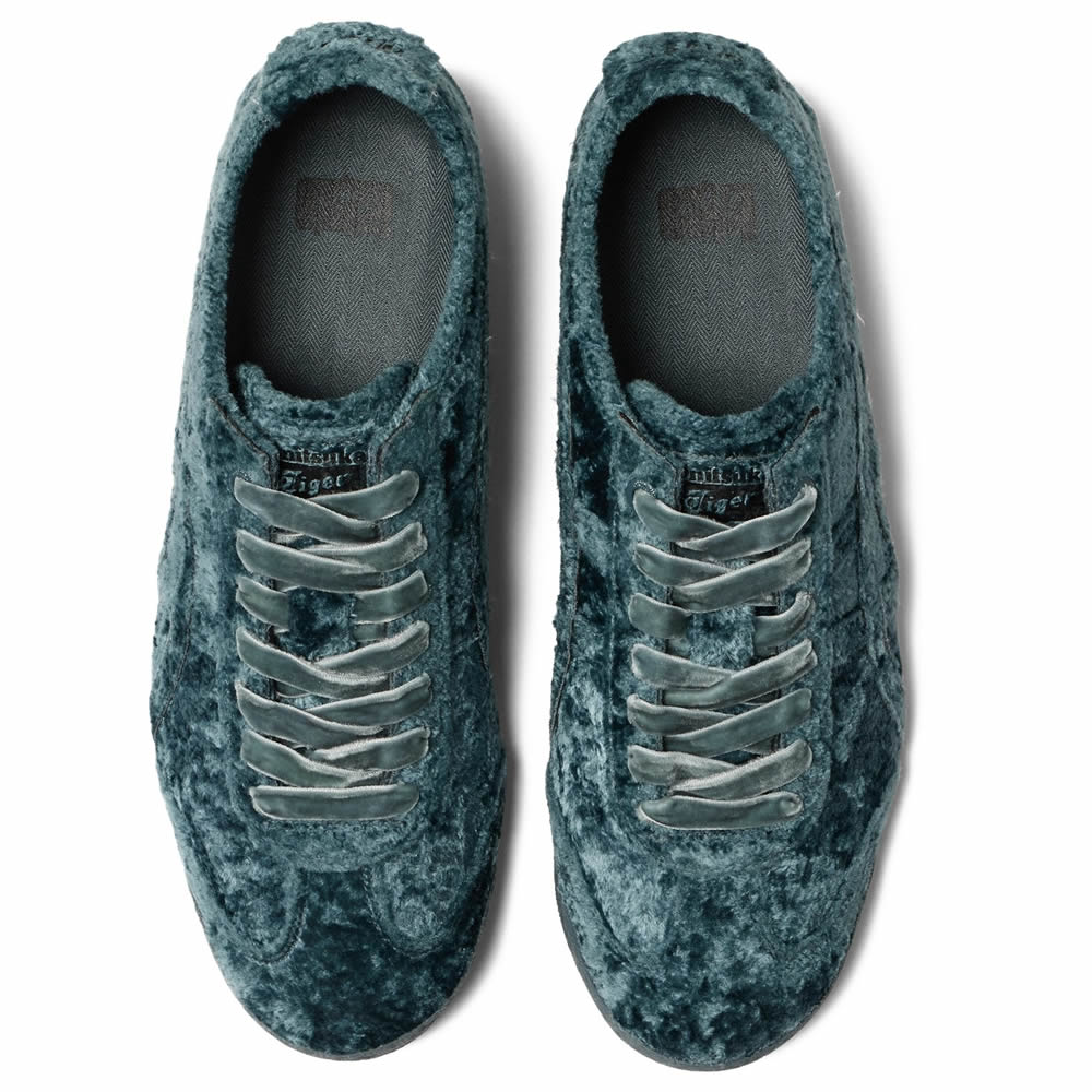 (Grand Shark Blue) MEXICO 66 SD Velvet Shoes