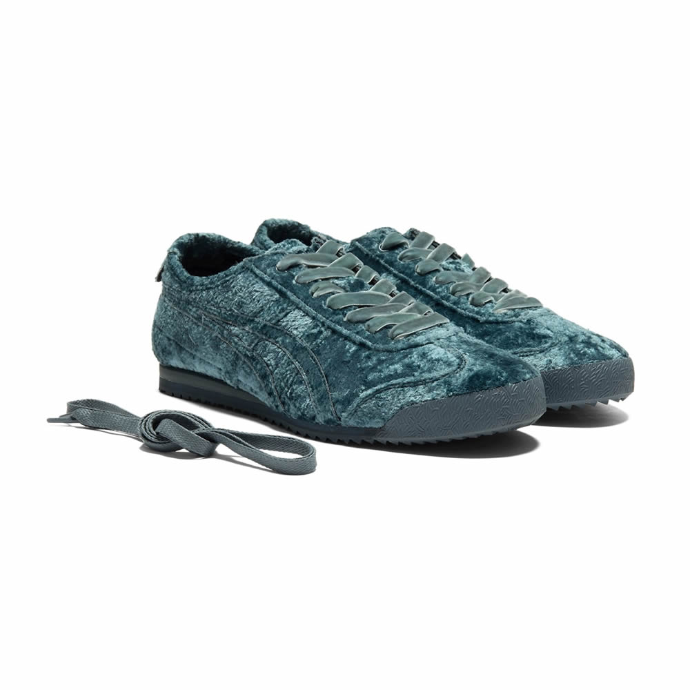 (Grand Shark Blue) MEXICO 66 SD Velvet Shoes