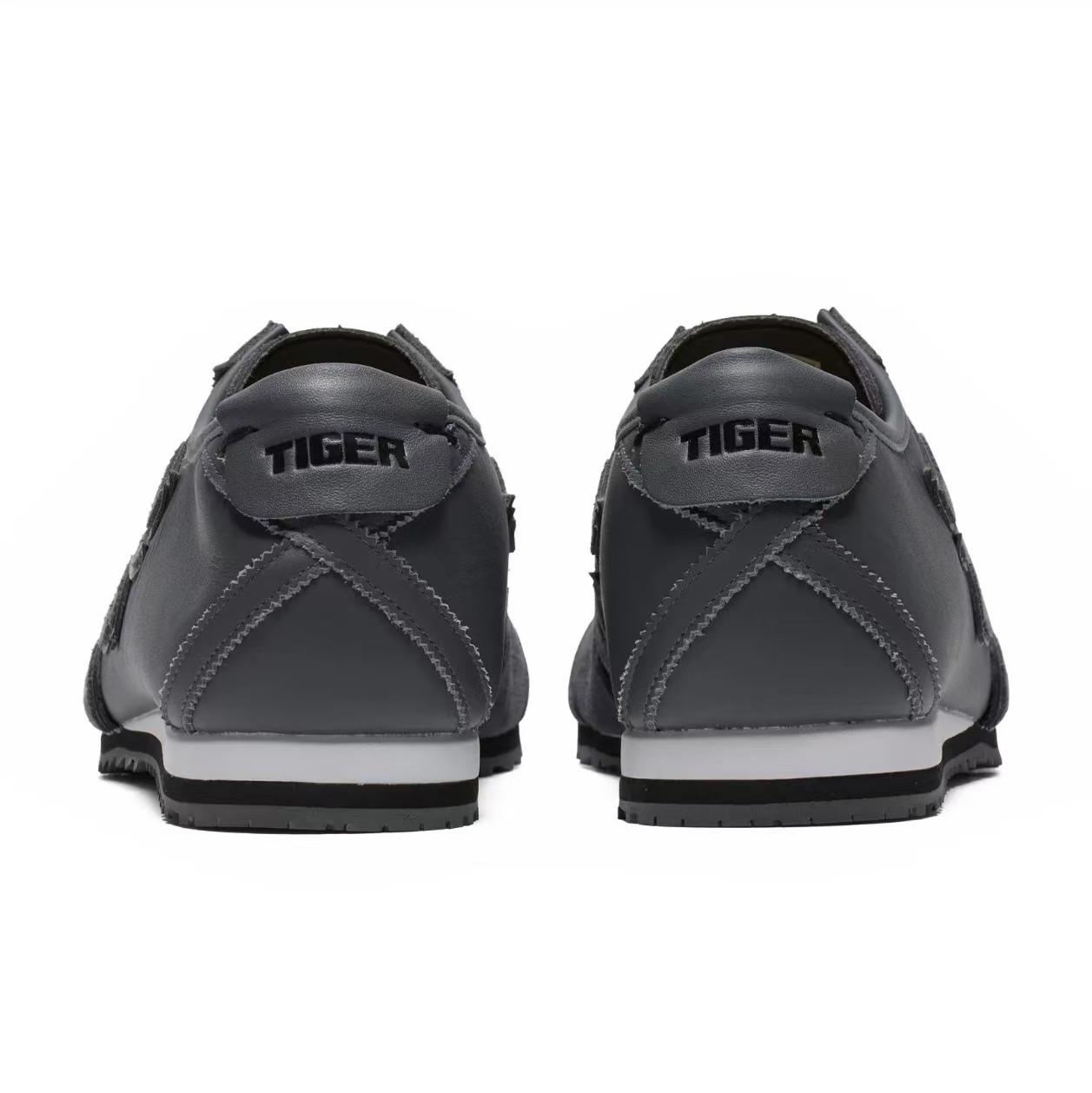(Carrier Grey/ Black) Mexico 66 SD Shoes