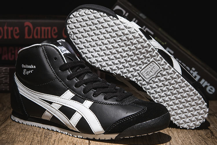 Onitsuka Tiger Mexico Mid Runner (Black/ White) Shoes - Click Image to Close