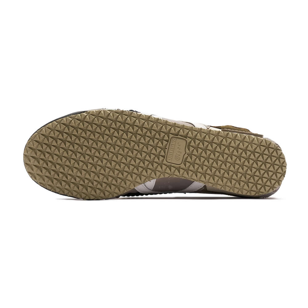 (Panda Prank Custom/ Wilderness Cycling) Mexico 66 Shoes