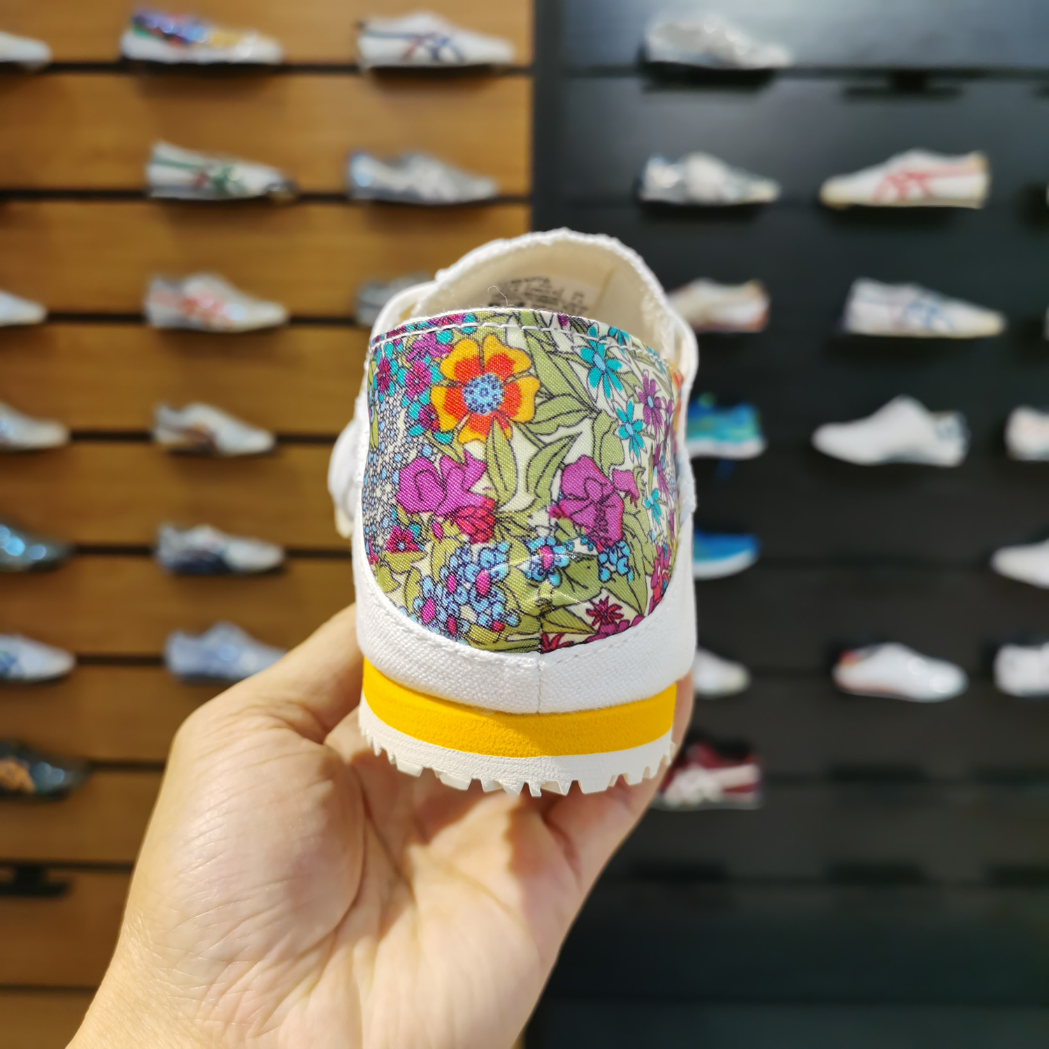 (Floral White) MEXICO 66 Paraty Shoes