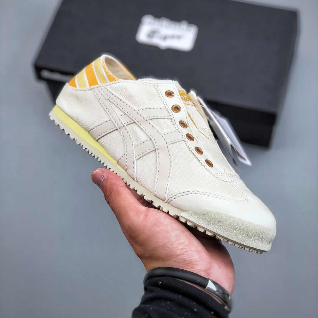 (Ivory/ Cream) Mexico 66 Paraty Shoes