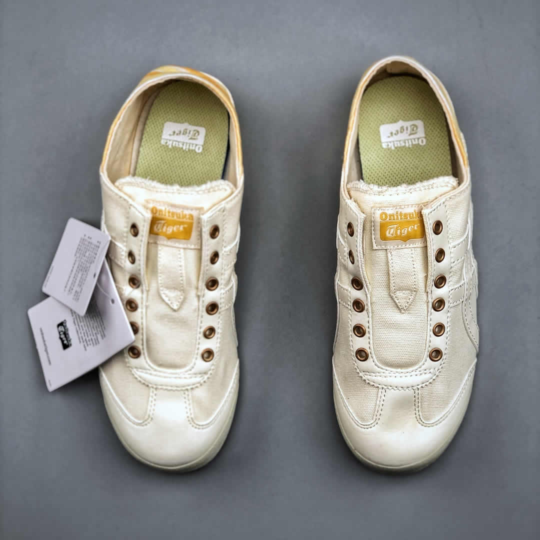 (Ivory/ Cream) Mexico 66 Paraty Shoes