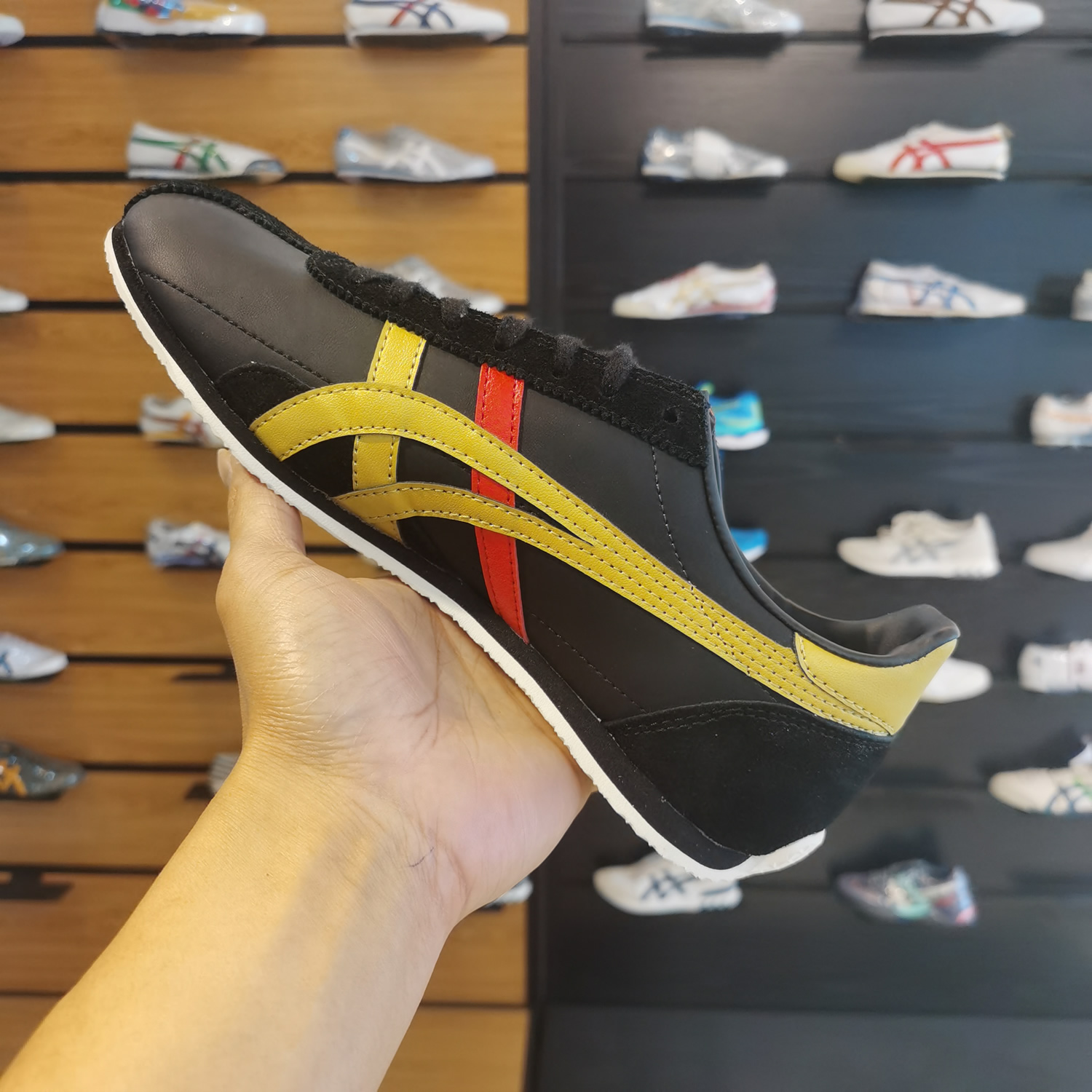 (Black/ Gold/ Red) Runspark Shoes