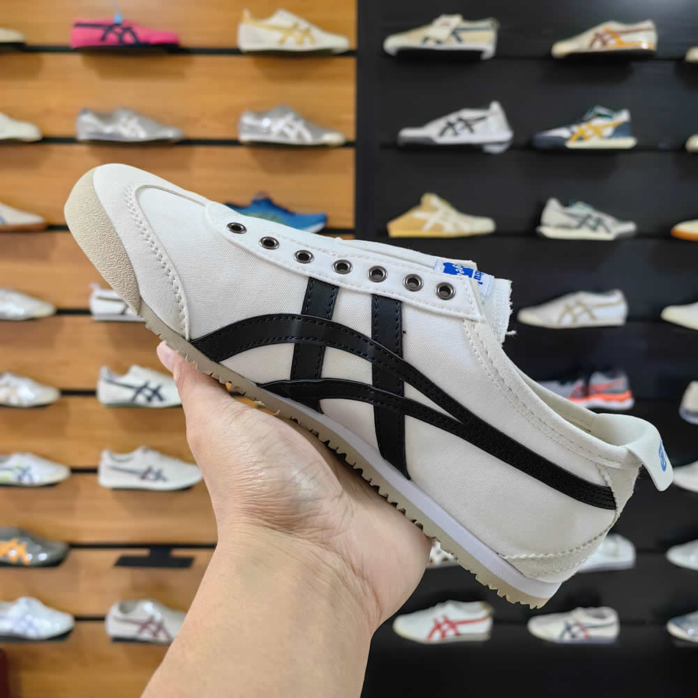 (White/ Black) Mexico 66 Slip On Shoes