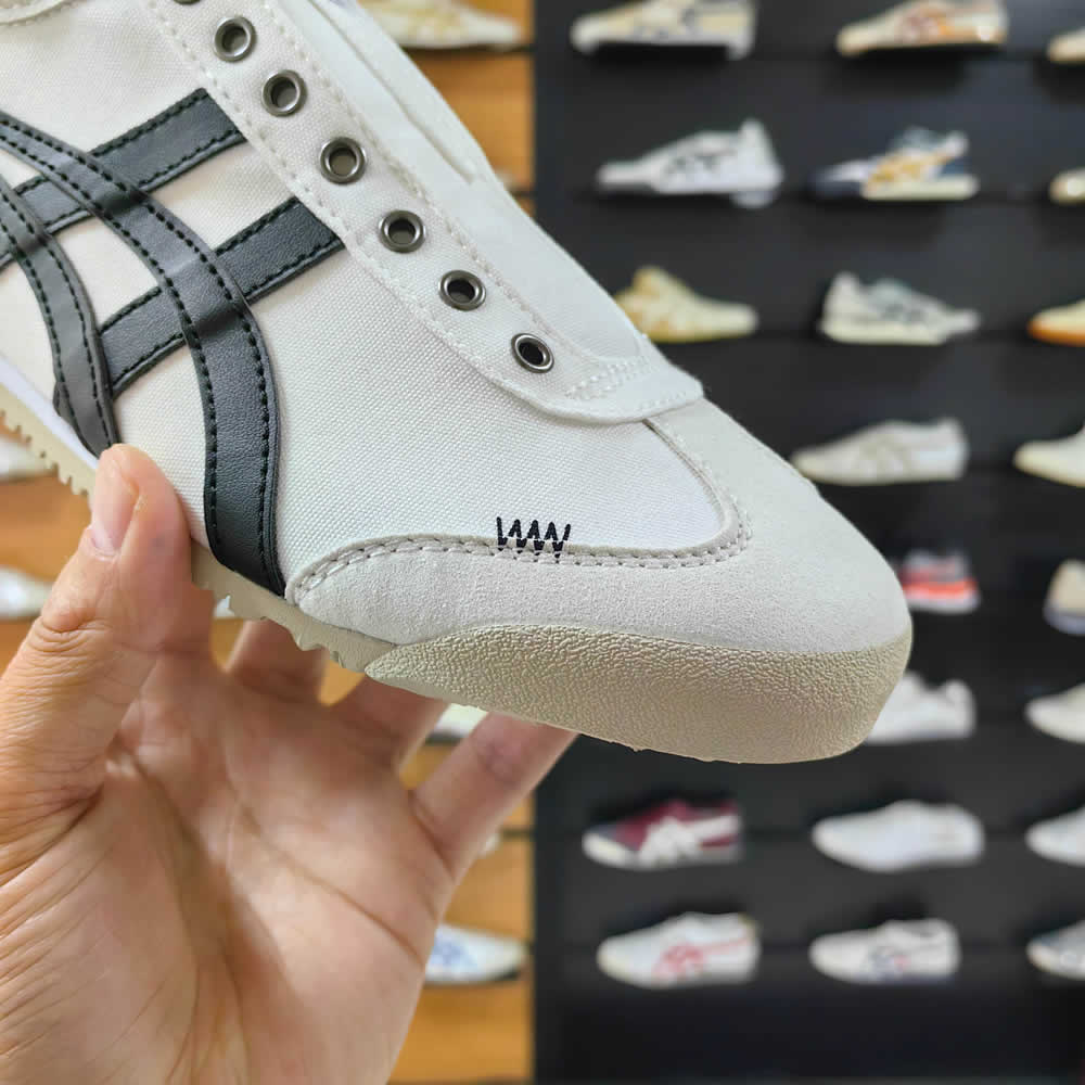 (White/ Black) Mexico 66 Slip On Shoes