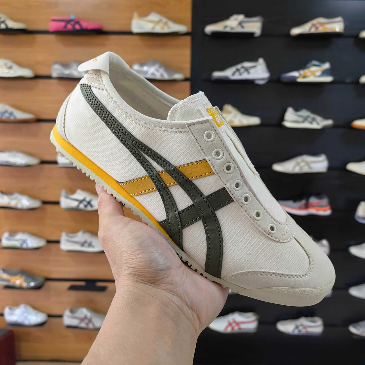 (Birch/ Moss) Mexico 66 Slip On Shoes