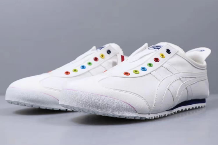onitsuka white slip on