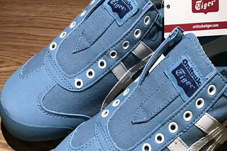 (Faint Blue/ White) Onitsuka Tiger Slip On Shoes - Click Image to Close