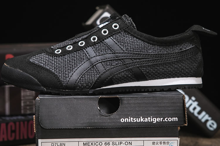 (Black/ Black) Onitsuka Tiger Mexico 66 SLIP ON