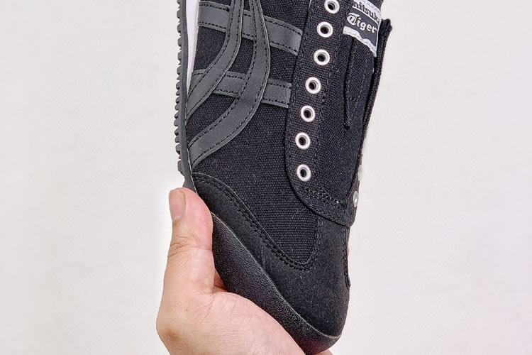 (Black/ Black) Onitsuka Tiger SLIP ON Shoes - Click Image to Close