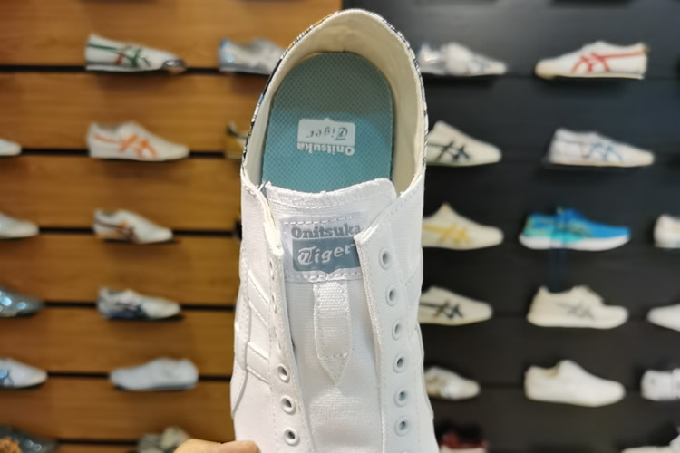 (White/ Printing) Onitsuka Tiger Mexico 66 Slip On Shoes