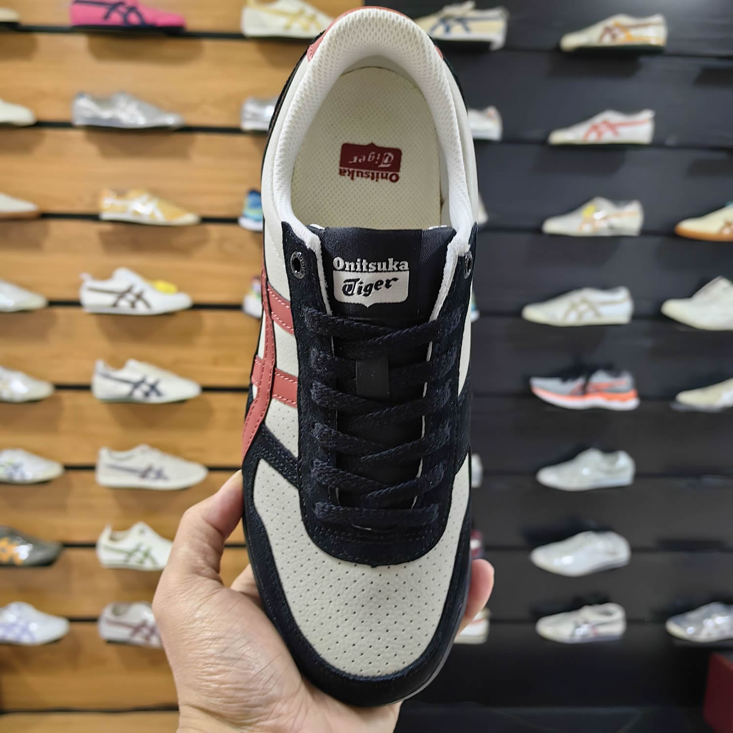 (White/ Red/ Black) Ultimate 81 EX Shoes