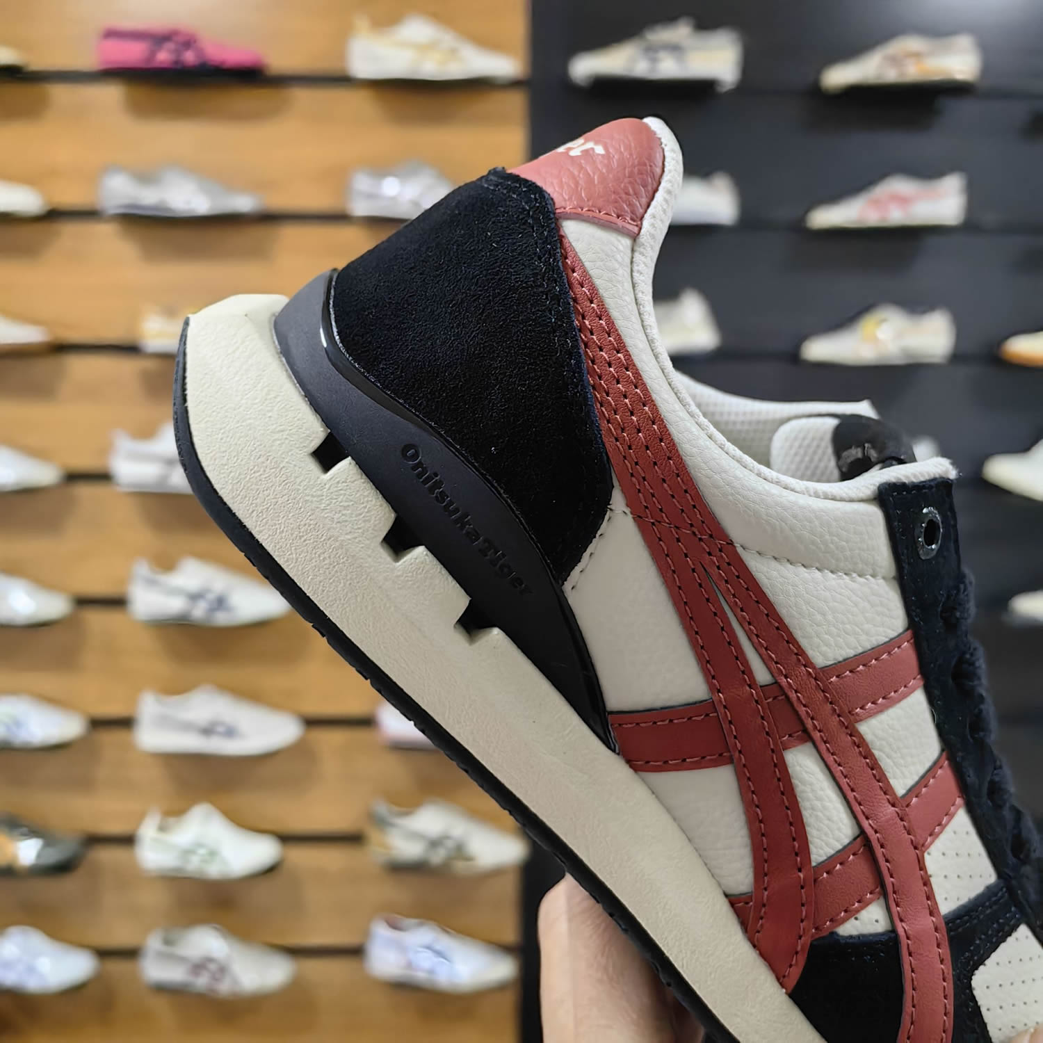 (White/ Red/ Black) Ultimate 81 EX Shoes